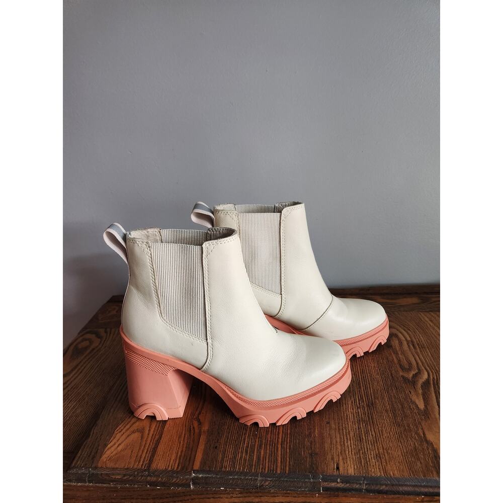 Sorel Brex Chelsea Ankle Lug Sole Waterproof Natural Pink Women's Boots sz 6.5